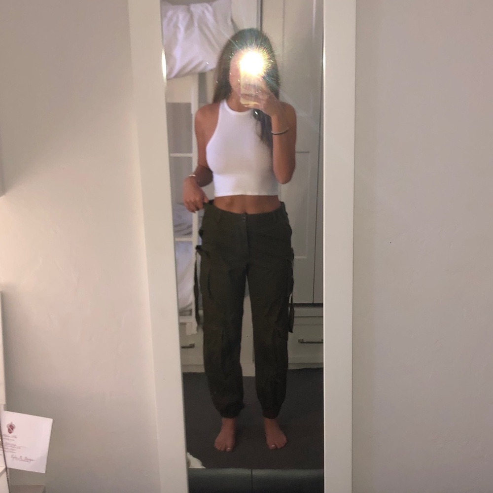 Olive Green Cargo Pants 🫒